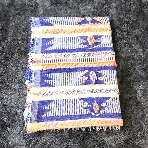 Scarf (New) - Picture 2 of 5